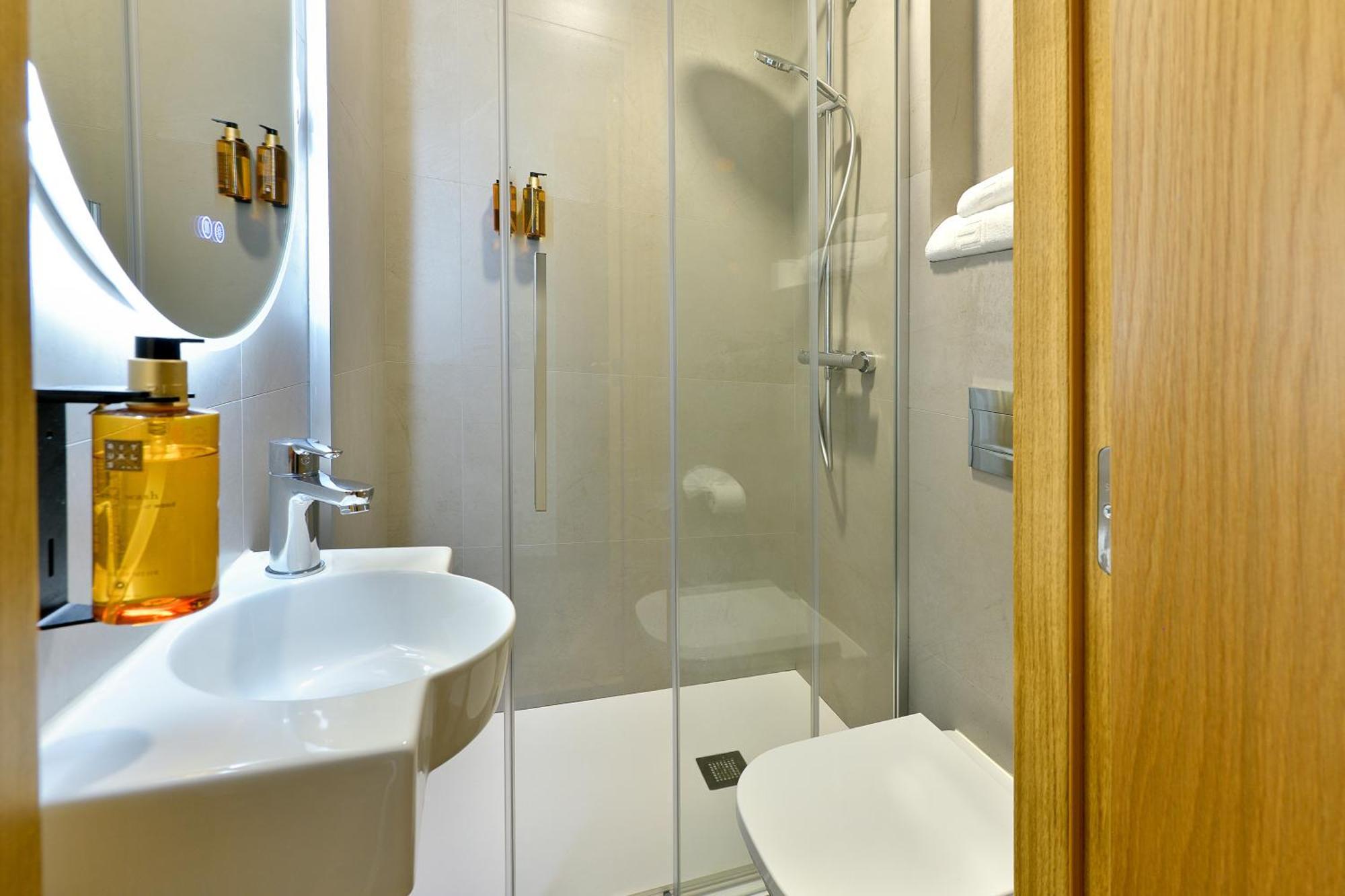 Small Single Room